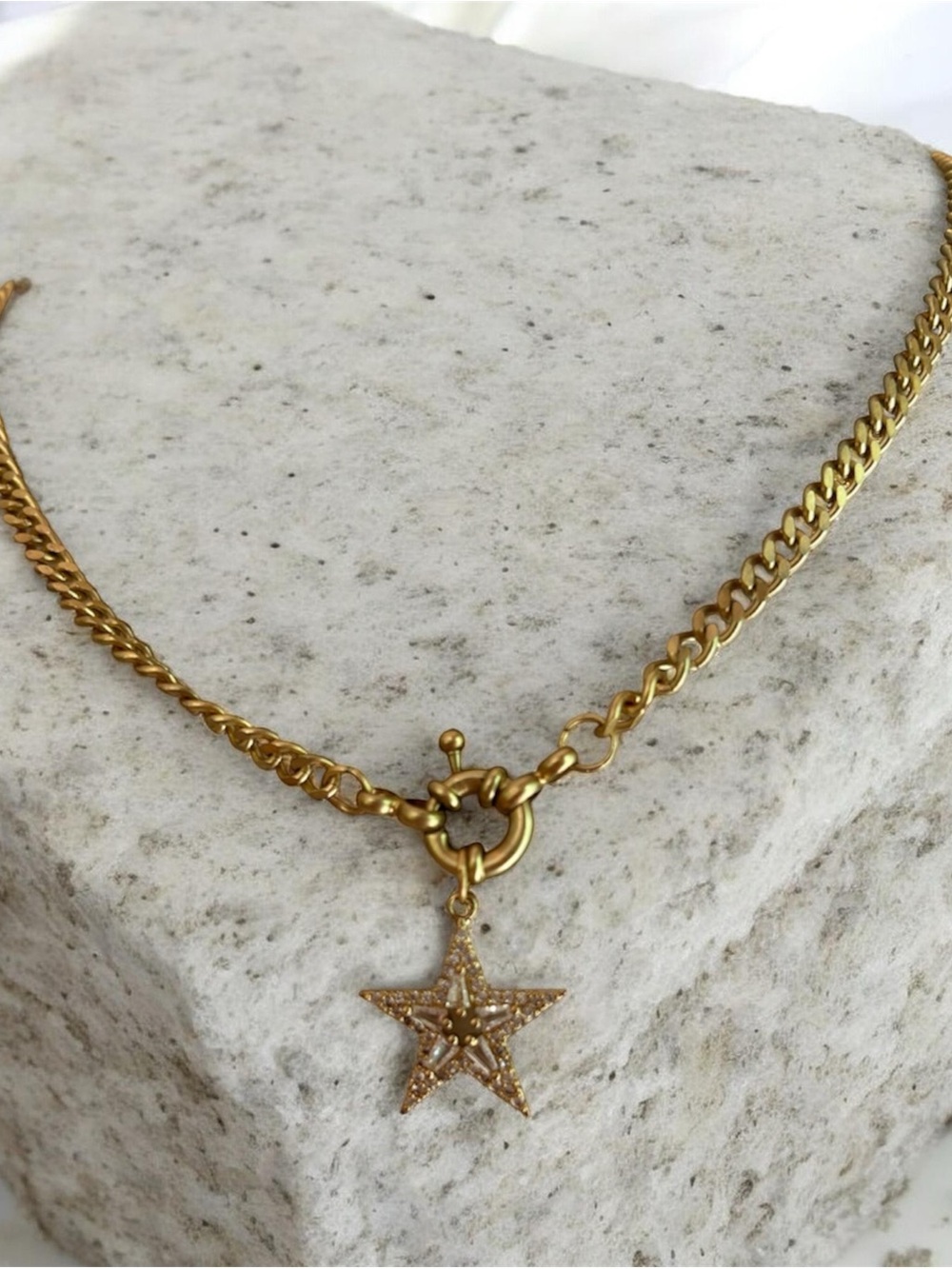 Jane Marie Gold Star Pendant Chain Necklace - Women Jewelry - Picture 1 of 5